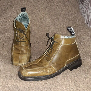 JOHN FLUEVOG-DDFT-Wagon-Olive Green Leather Boots-Sz 11.5-Very Good